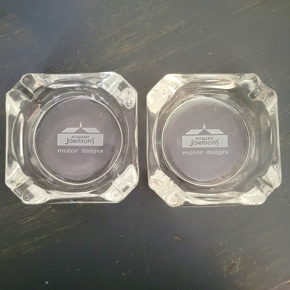 Vintage Howard Johnson's‎ Motor Lodge Glass Ashtrays Set Of 2 Advertising Motel